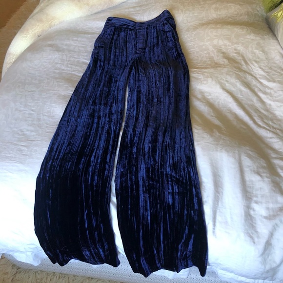 Zara Blue Velvet Pleated Dress Pants - Picture 5 of 5